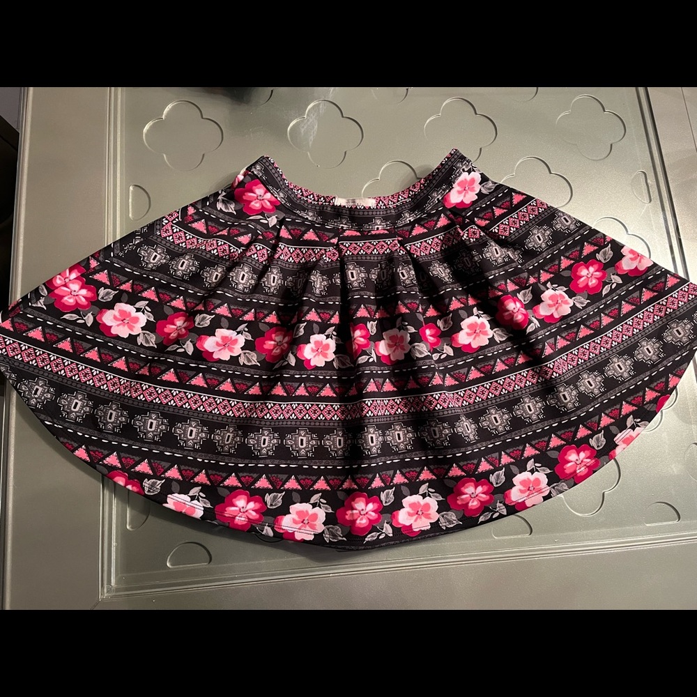 Cute floral Abercrombie kids skirt